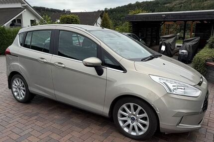 Ford B-Max 89.000 km 4.500 &euro; Finnentrop 57413