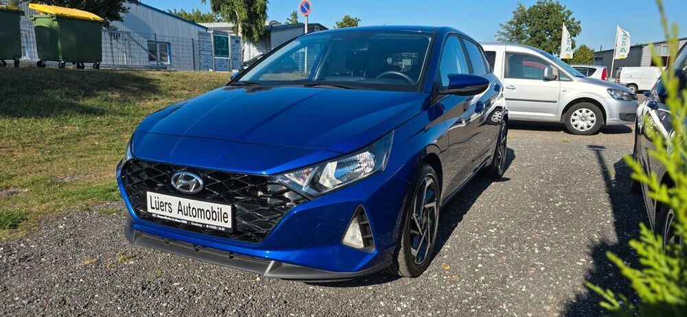 i20