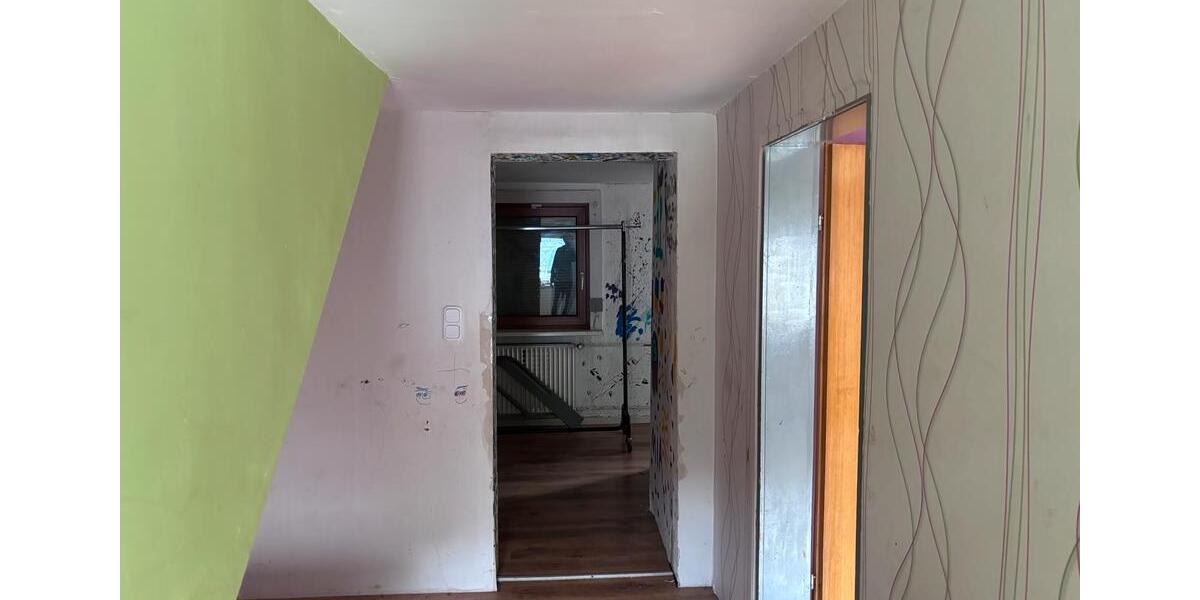 Einfamilienhaus Burbach - 6 Zimmer, 160 m&sup2;, 59.000&euro; | Angebot:26726855