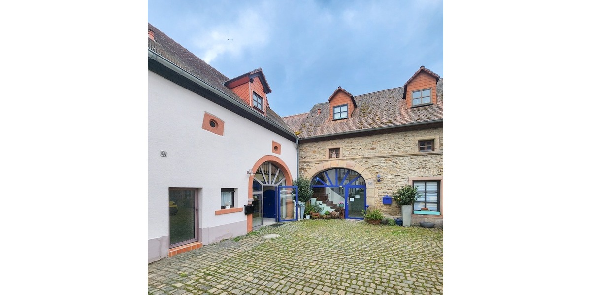Zur Vermietung: Historisches Wohnen neu definiert – liebevoll saniertes Haus mit 155 m² in Altenglan - Reihenmittelhaus Altenglan | Angebot:26366100