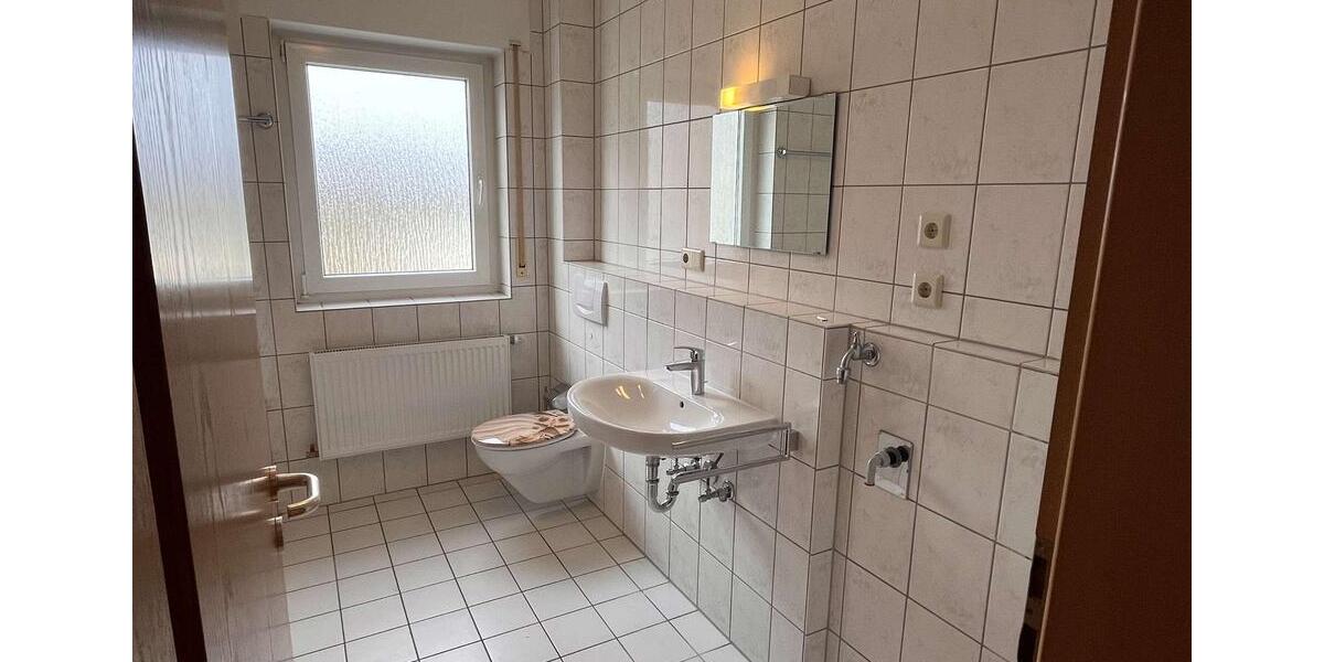 Etagenwohnung Halsenbach - 4 Zimmer, 100 m&sup2;, 770&euro; | Angebot:25697074