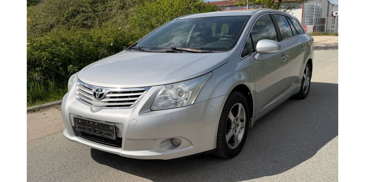 Toyota Avensis 408.100 km 2.300 &euro; Rastow 19077