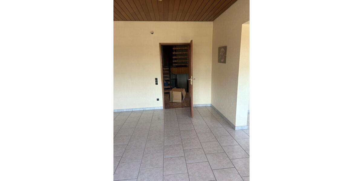 Einfamilienhaus Blieskastel - 11 Zimmer, 165 m&sup2;, 289.000&euro; | Angebot:26334429