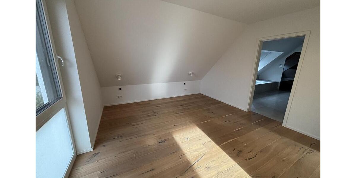 Einfamilienhaus Remshalden - 7 Zimmer, 211 m&sup2;, 3.000&euro; | Angebot:24808098