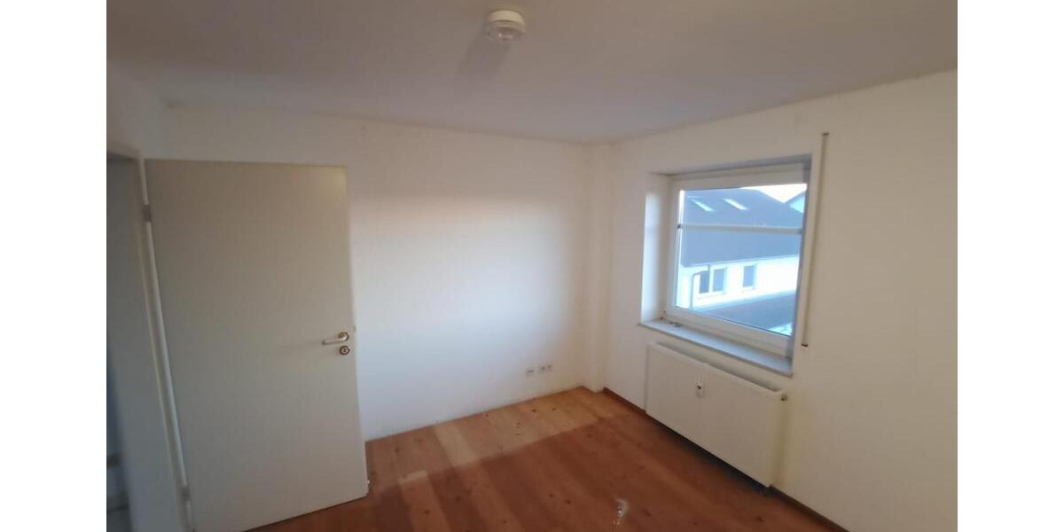 2 Zimmer Penthouse Wohnung in Laupheim-Untersulmetingen 2 zimmer