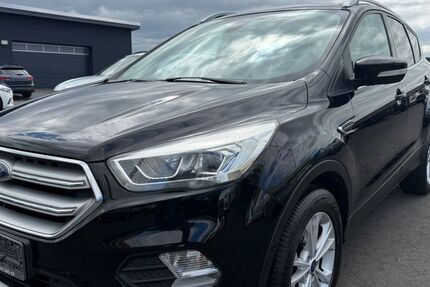 Ford Kuga 175.000 km 10.599 &euro; Fuldatal (Kassel) 34233