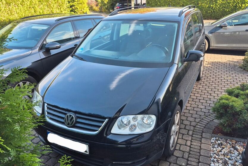 VW Touran 205.000 km 2.500 € Markkleeberg 04416