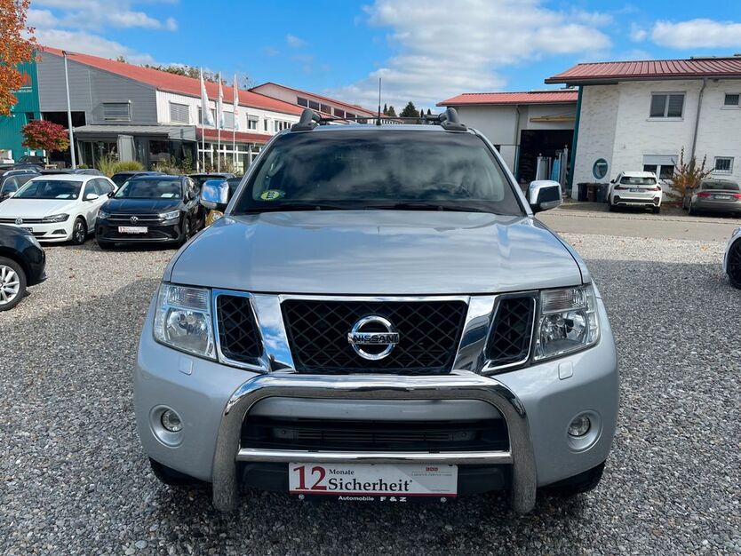 Nissan Navara 182.205 km 17.899 € Oberteuringen 88094