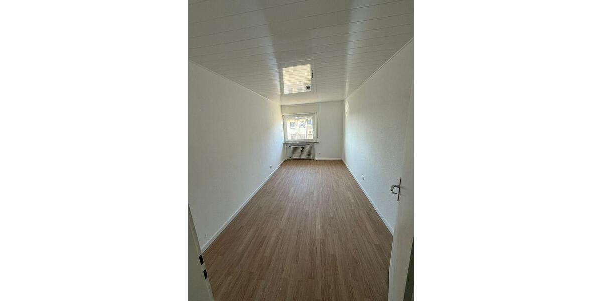 Etagenwohnung Eggenstein-Leopoldshafen Leopoldshafen - 4 Zimmer, 99 m&sup2;, 1.300&euro; | Angebot:26101942
