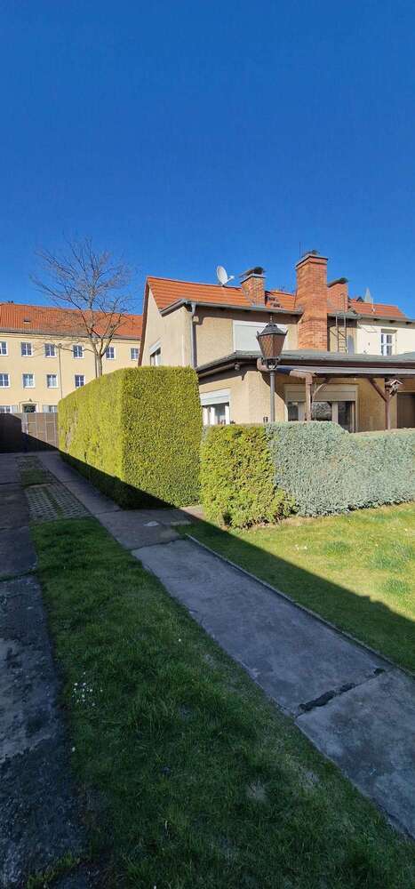 Haus zum Kaufen in Potsdam - Babelsberg 649.000 € 322 m²