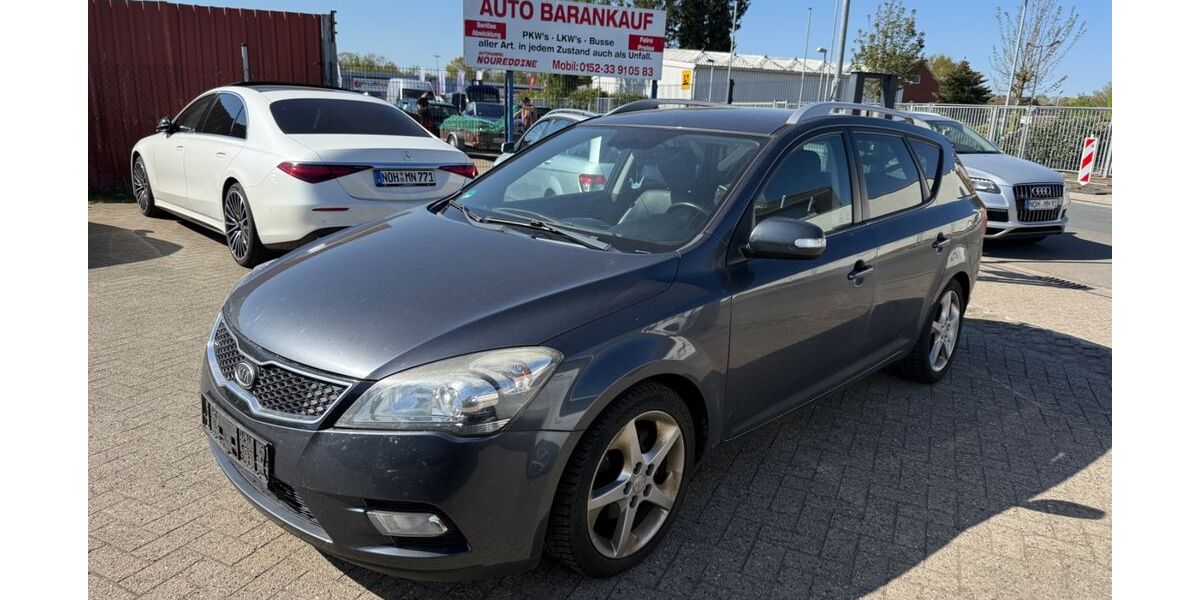 Kia ceed Sportswagon 295.000 km 2.299 &euro; Nordhorn 48529
