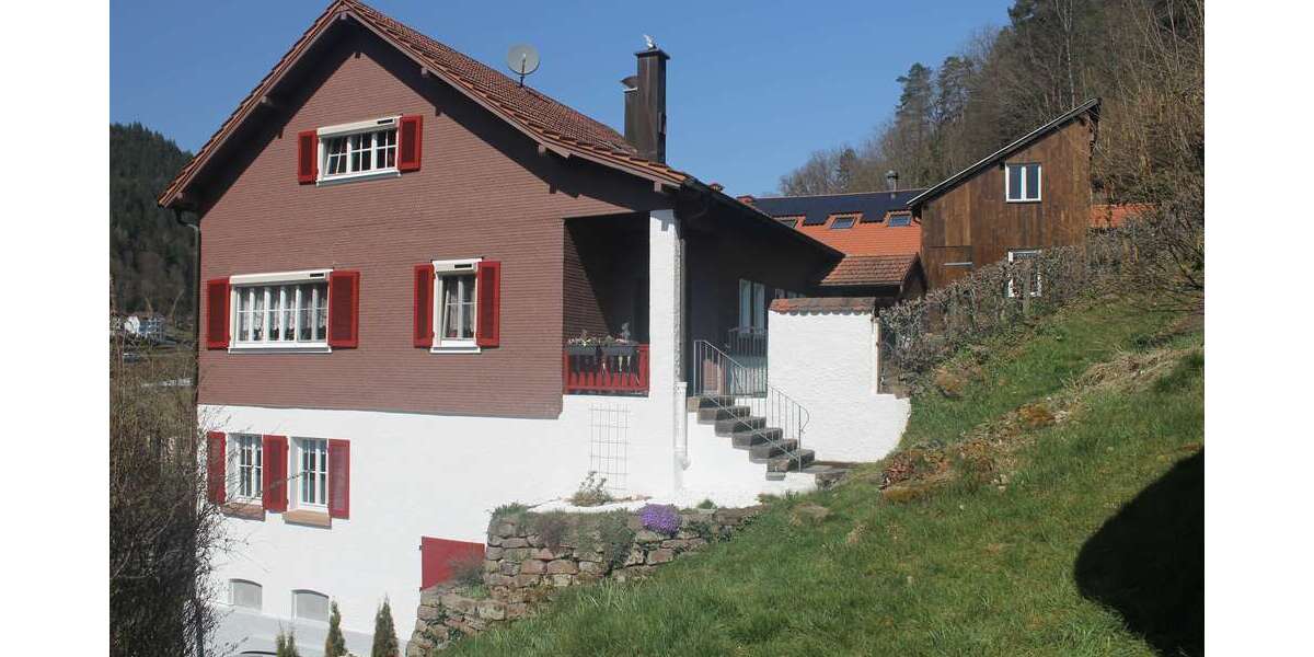 Haus zum Kaufen in Bad Wildbad 499.000 € 214 m² 8 zimmer