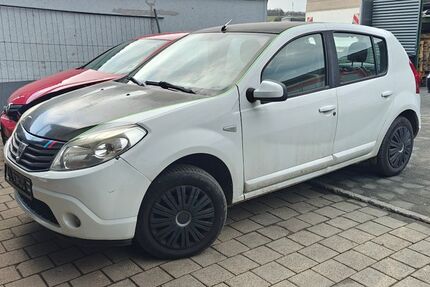 Dacia Sandero 165.000 km 1.200 &euro; Kirchvers 35102