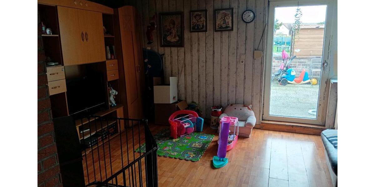 Reihenhaus Helmstedt Offleben - 7 Zimmer, 160 m&sup2;, 115.000&euro; | Angebot:26181528