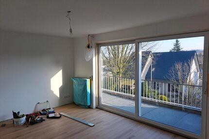 Zu Vermieten 3,5 Zimmer mit schönem Südbalkon