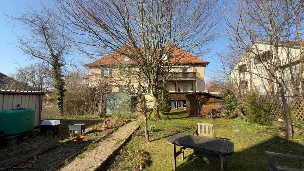 Etagenwohnung Münsingen - 4 Zimmer, 119 m&sup2;, 159.000&euro; | Angebot:26224049