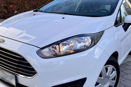 Ford Fiesta 122.490 km 4.490 &euro; München 81829
