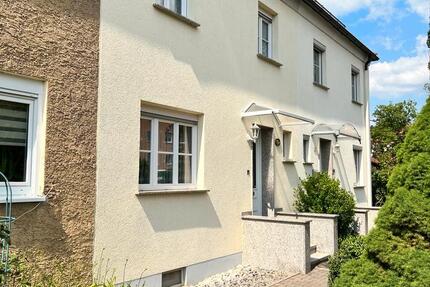 Biete schönes Reihenhaus in guter Lage in Sonneberg zur Miete 5 zimmer