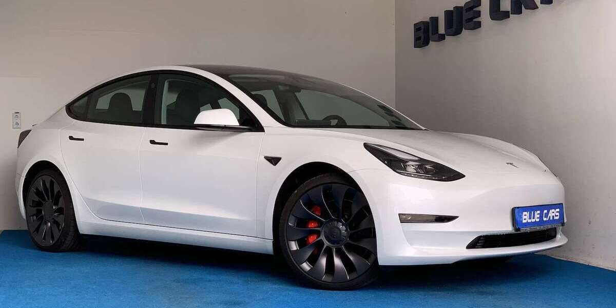 Tesla Model 3 28.544 km 36.900 &euro; München 80992