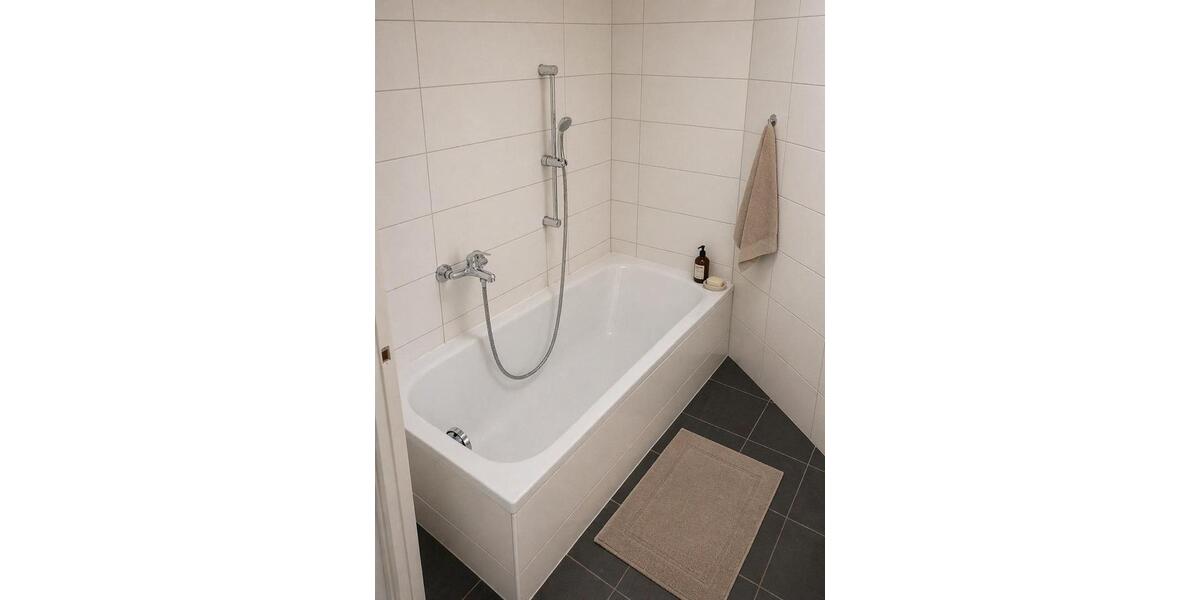 Etagenwohnung Zeitz - 5 Zimmer, 92 m&sup2;, 550&euro; | Angebot:26402557