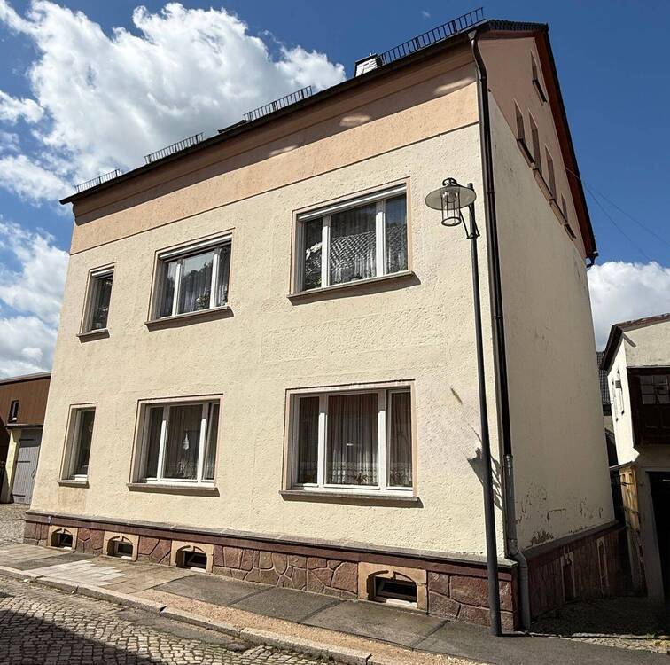 Mehrfamilienhaus mit Ausbaupotenzial 9 zimmer