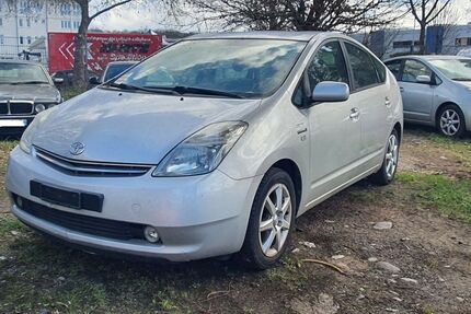 Toyota Prius 207.039 km 4.100 &euro; Freiburg 79108