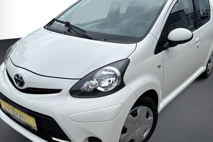 Toyota Aygo (X) 60.400 km 4.990 € Nürnberg 90475
