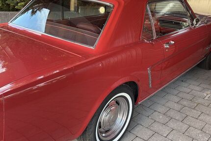Ford Mustang 91.500 km 25.500 &euro; Leutkirch 88299