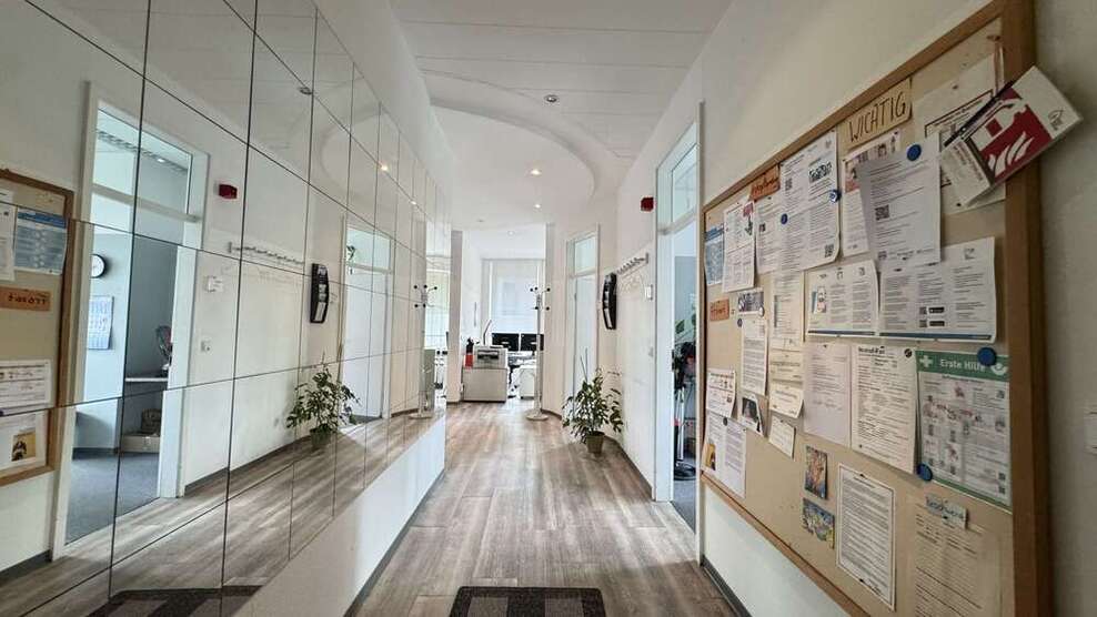 Büro in Berlin 2.788,59 € 140.13 m²