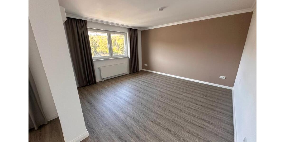 Etagenwohnung Ennepetal - 4 Zimmer, 121 m&sup2;, 1.200&euro; | Angebot:26383004