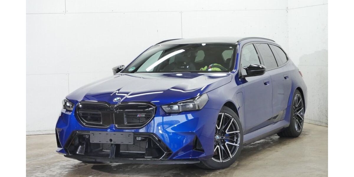 BMW M5 8.536 km 121.780 &euro; Neustadt 67433