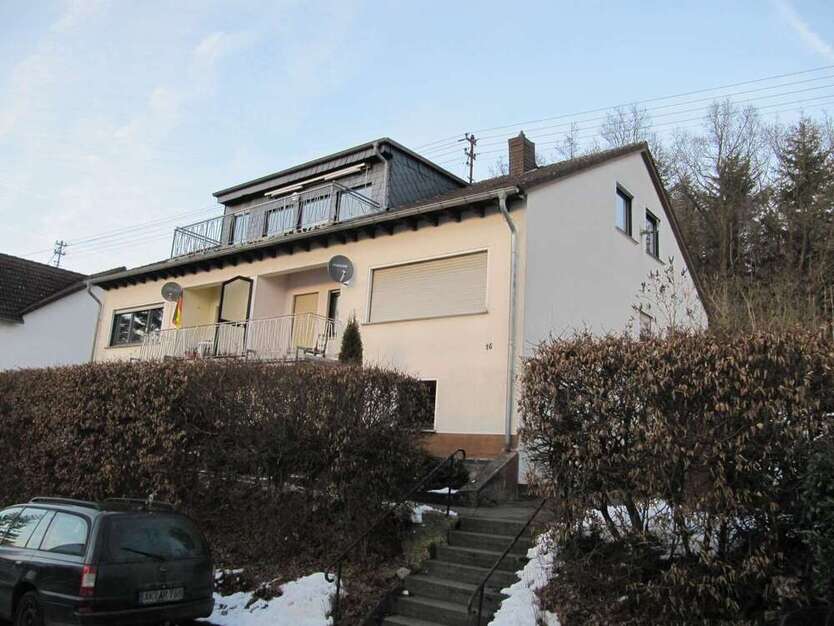 Wohnung zum Mieten in Wallmenroth 530 € 98 m²