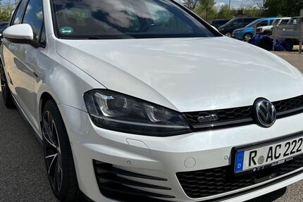 VW Golf 134.000 km 18.750 &euro; Regensburg 93055