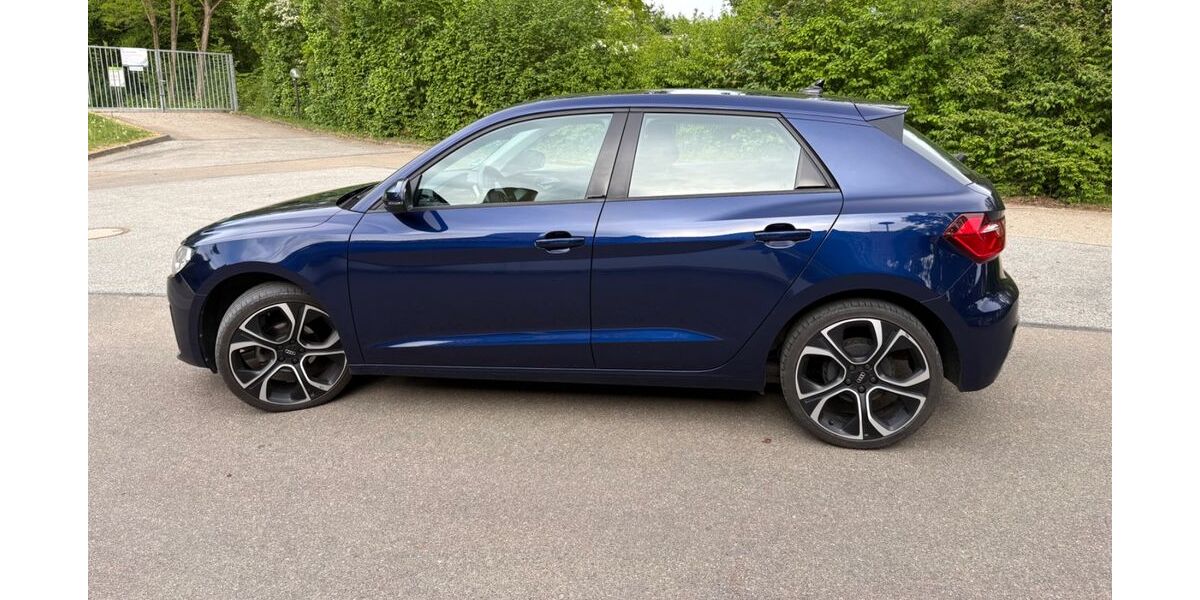 Audi A1 24.500 km 17.700 &euro; Ihrlerstein 93345