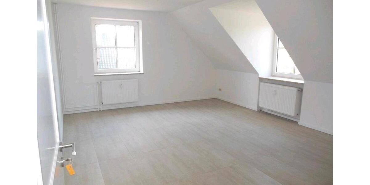 Maisonettenwohnung Westerrönfeld - 4 Zimmer, 135 m&sup2;, 1.200&euro; | Angebot:25322181