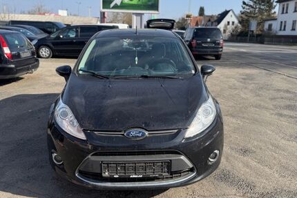 Ford Fiesta 176.517 km 4.100 &euro; Hungen 35410