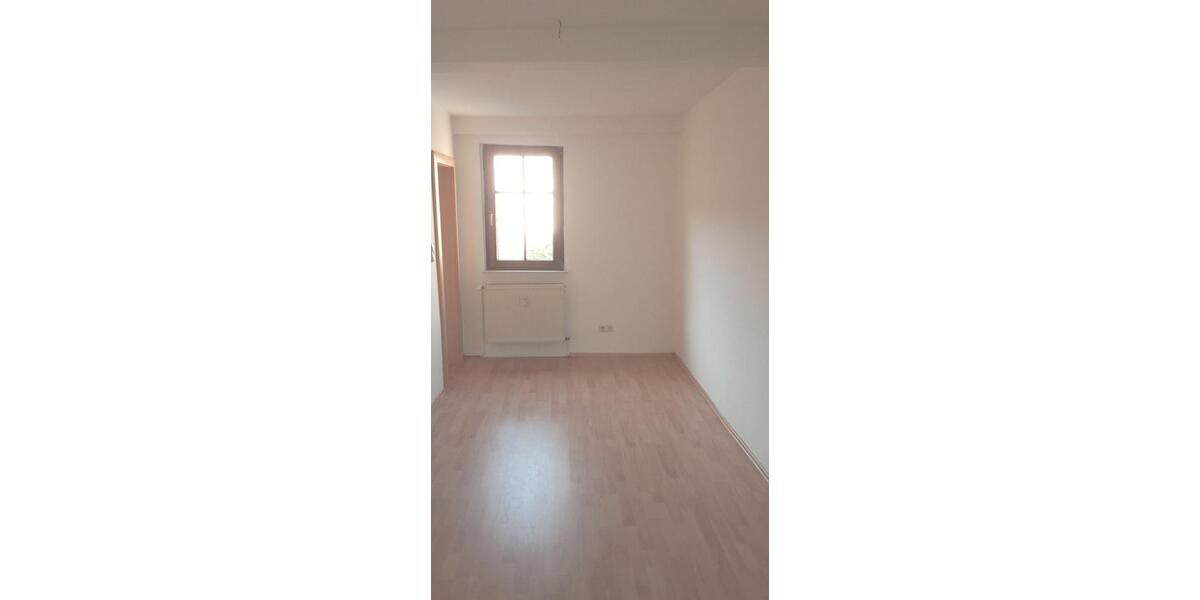 Etagenwohnung Pegau - 2 Zimmer, 60 m&sup2;, 320&euro; | Angebot:24853460