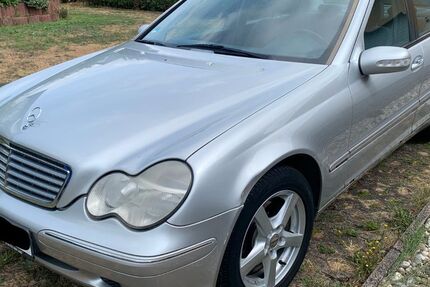 Mercedes-Benz C 240 106.000 km 4.500 &euro; Eppertshausen 64859