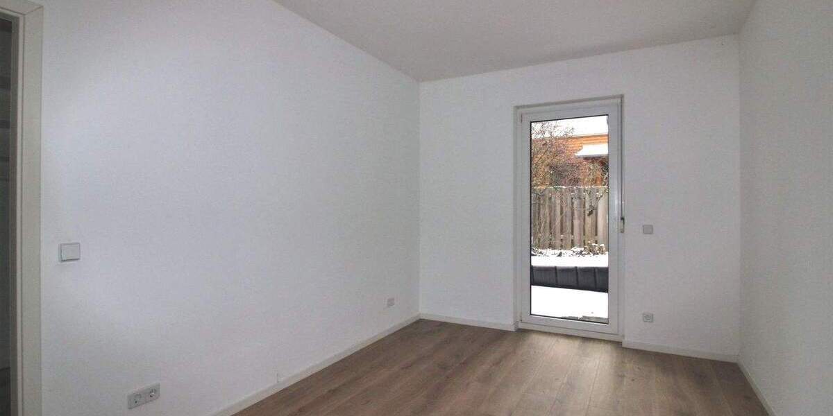 Einfamilienhaus Panketal Zepernick - 5 Zimmer, 160 m&sup2;, 2.400&euro; | Angebot:25069676