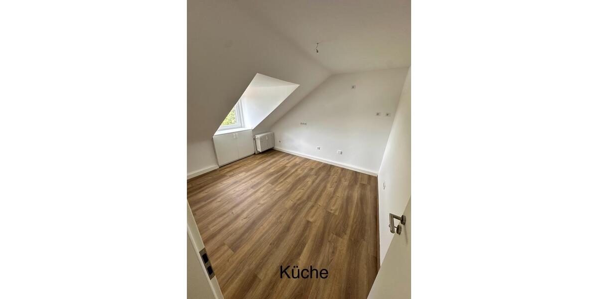 Dachgeschoßwohnung Gelsenkirchen Gelsenkirchen-Nord - 3 Zimmer, 61 m&sup2;, 730&euro; | Angebot:26399070