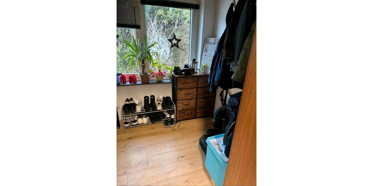 Dachgeschoßwohnung Hiddenhausen - 4 Zimmer, 80 m&sup2;, 800&euro; | Angebot:25349036