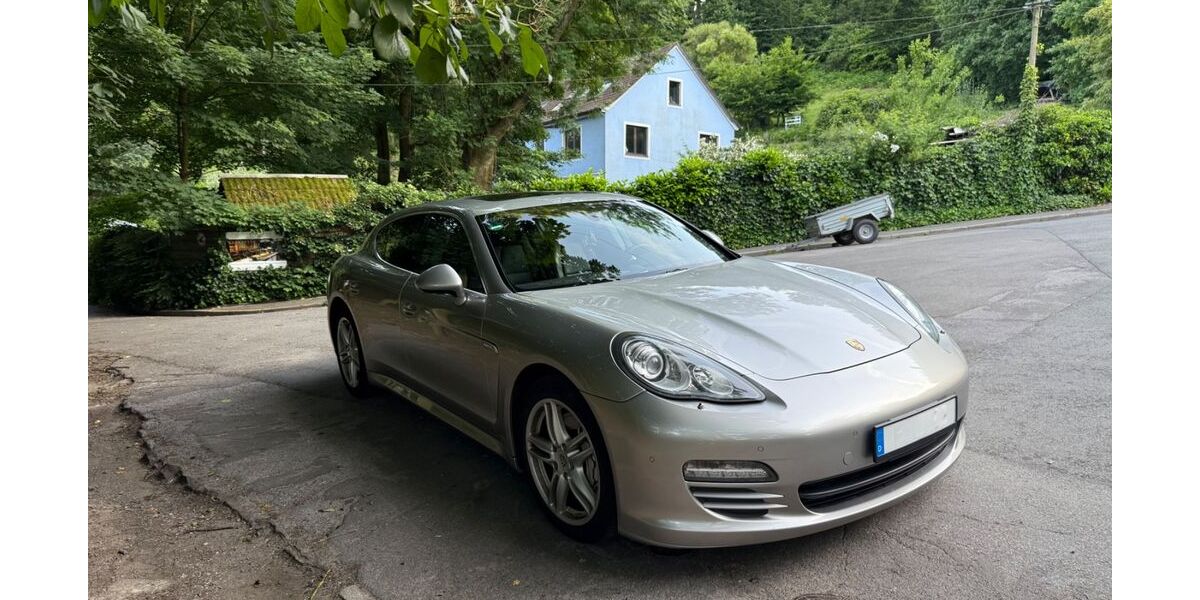 Porsche Panamera 140.286 km 20.000 &euro; Essen 45279