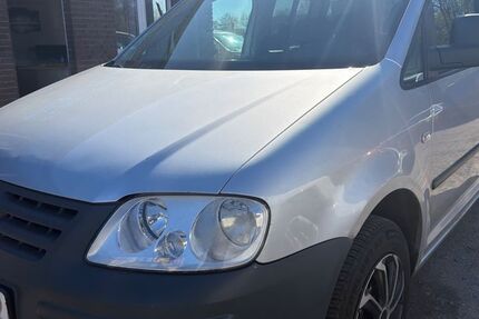 VW Caddy 261.000 km 3.999 &euro; Wilhelmshaven 26389