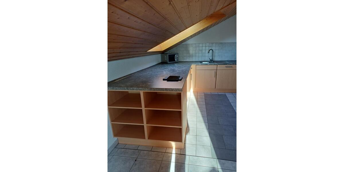 Dachgeschoßwohnung Brackenheim - 3.5 Zimmer, 102 m&sup2;, 320.000&euro; | Angebot:24373829