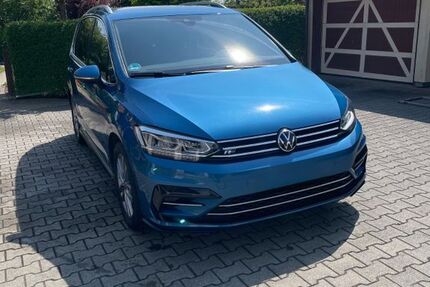 VW Touran 119.200 km 19.900 &euro; Ponitz 04639