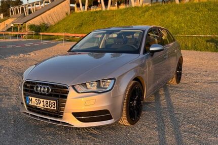 Audi A3 109.200 km 8.590 &euro; Unterhaching 82008