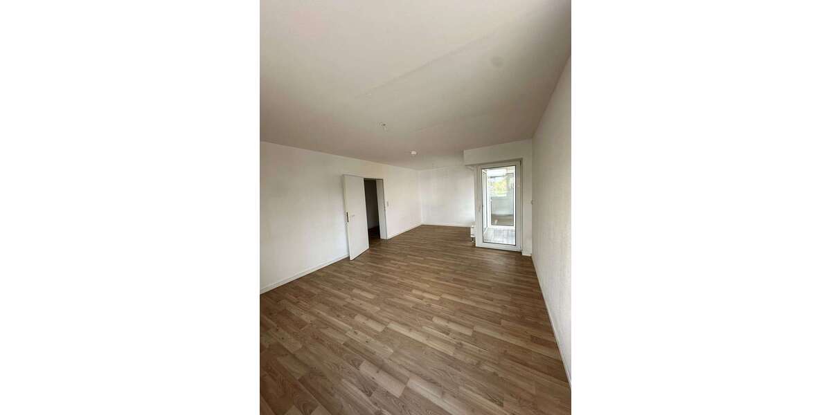 ++Erdgeschosswohnung mit 2 Balkone und Tiefgarage++ 3 zimmer