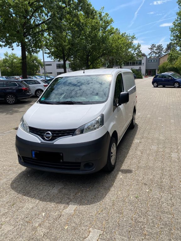 NV200