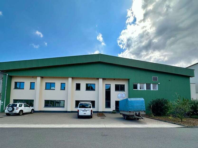 Büro in Salzatal 1.290 € 215 m² zimmer