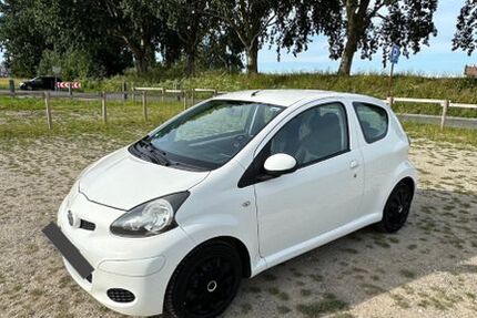 Toyota Aygo (X) 136.000 km 2.890 &euro; Bremen 28197